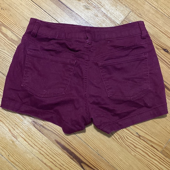 SO Violet shorts Juniors - Picture 2 of 3